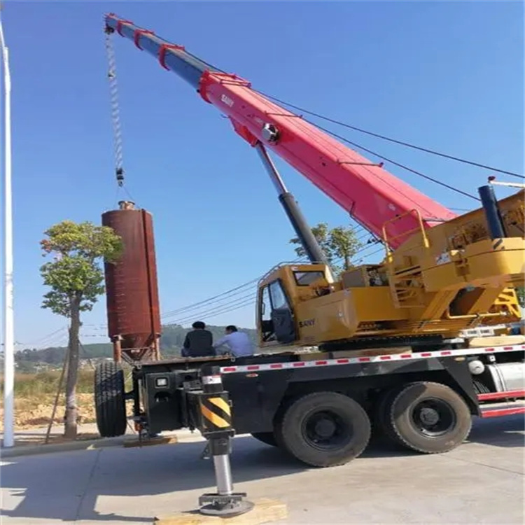 黄石港专业吊车租赁多少钱